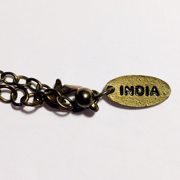 Boho Bibb Statement Necklace handmade in India - Picture 4 of 4